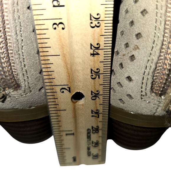 Kenneth Cole REACTION 7 Brown Women's Chelsea Ankle Boots 1 1/2 Inch Heel Shoes - Picture 8 of 9